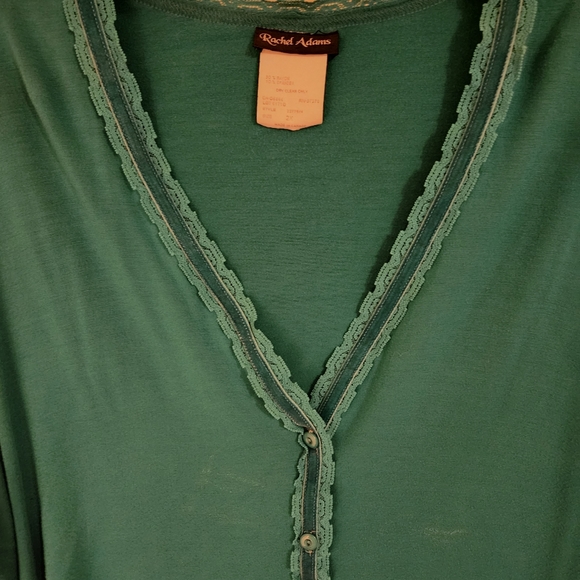 Women's sweater - Picture 2 of 3